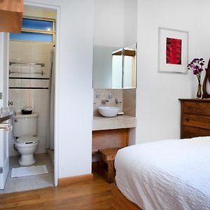 Budget King Room